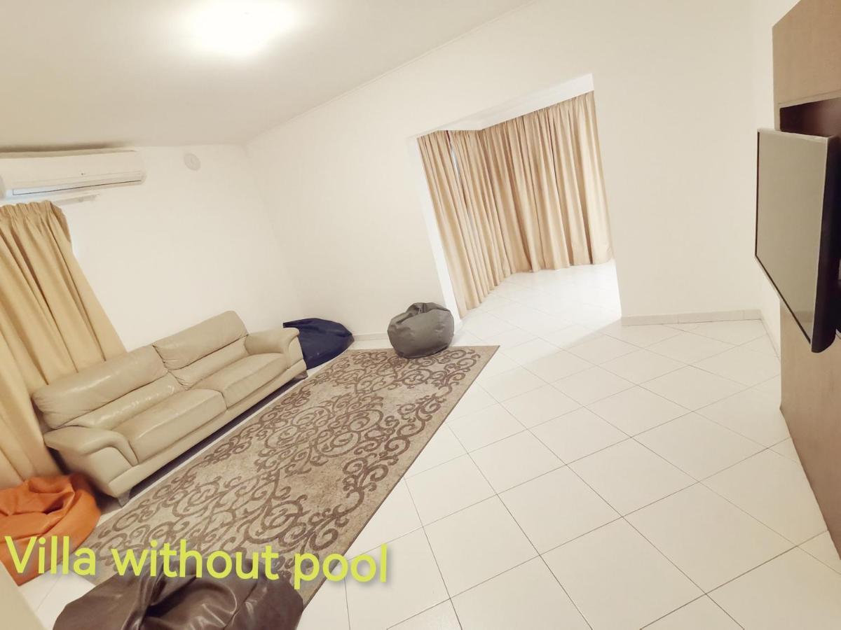 J5 Four Bedroom Villa Holiday Home In Al Wasl For Families Only Дубай Екстер'єр фото