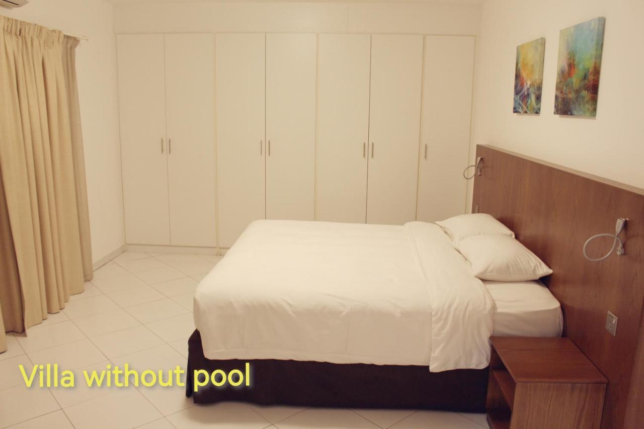 J5 Four Bedroom Villa Holiday Home In Al Wasl For Families Only Дубай Екстер'єр фото