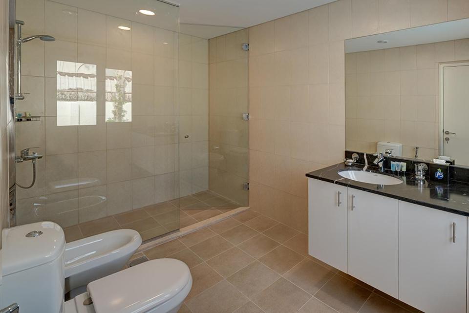 J5 Four Bedroom Villa Holiday Home In Al Wasl For Families Only Дубай Екстер'єр фото